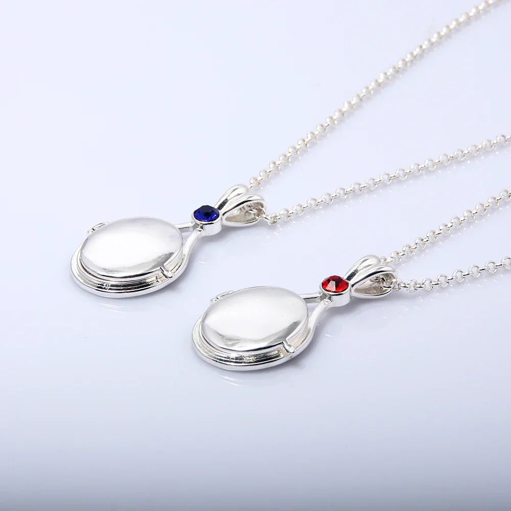 Fashionable H2O Mermaid Openable and Closable Pendant Necklace