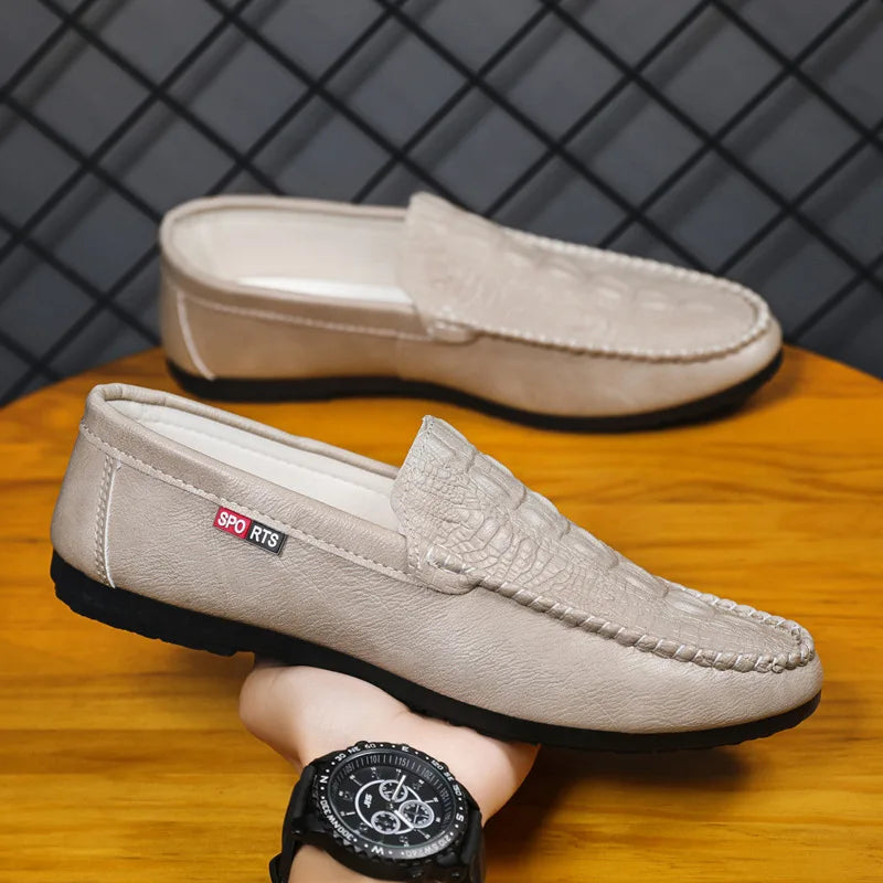 Men Loafers Casual Shoes Boat Shoes Men's Mocassins 2023 New Fashion Driving Shoes Slip on Walking Flats Leather Mocassin Homme