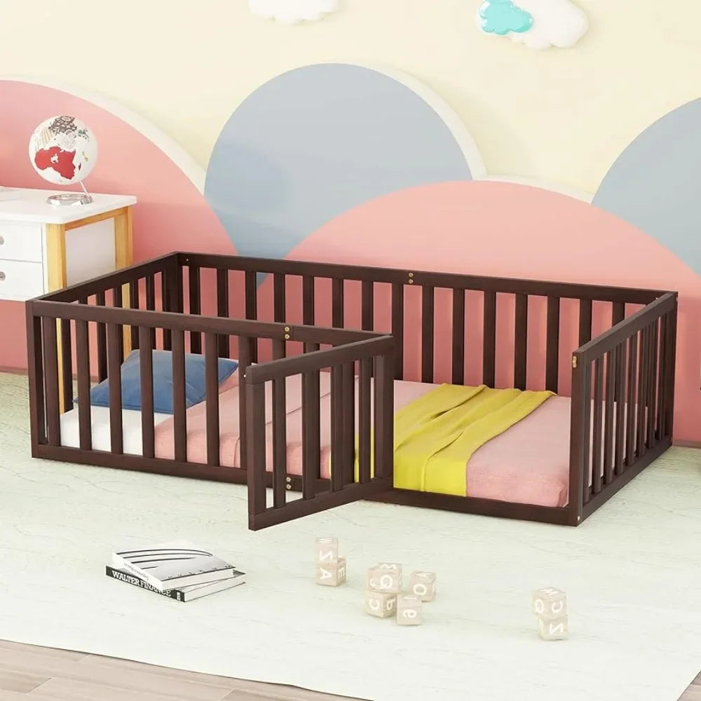 Children's bed with fence and door, noise free