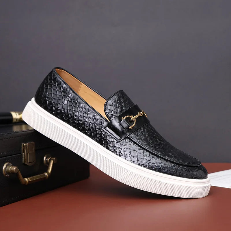 Men's Casual Shoes Embossed Leather Men Fashion Buckle
