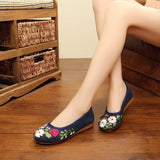 2023 New Chinese Girl Embroidered Cloth Shoes Hot