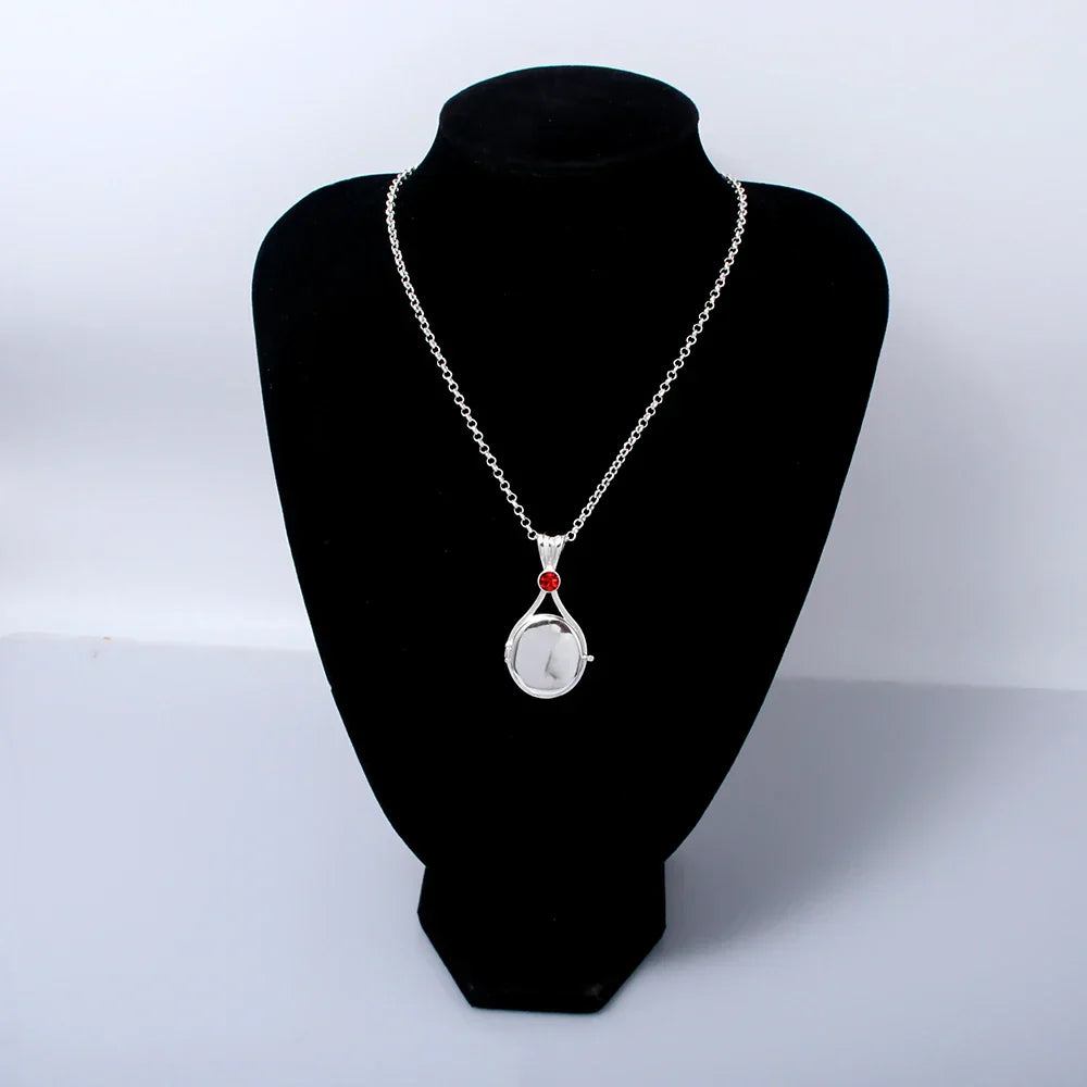 Fashionable H2O Mermaid Openable and Closable Pendant Necklace