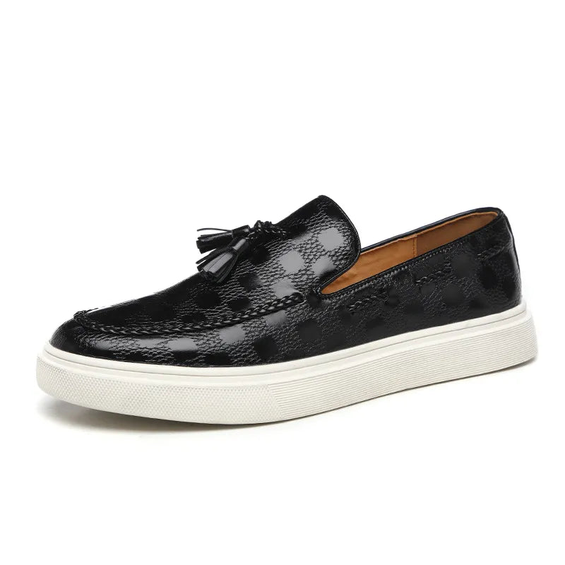 Men's Casual Shoes Fashion Embossed Leather Men Retro