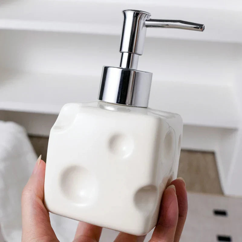 European Creative Cheese Soap Dispenser Ceramic Emulsion Bottle