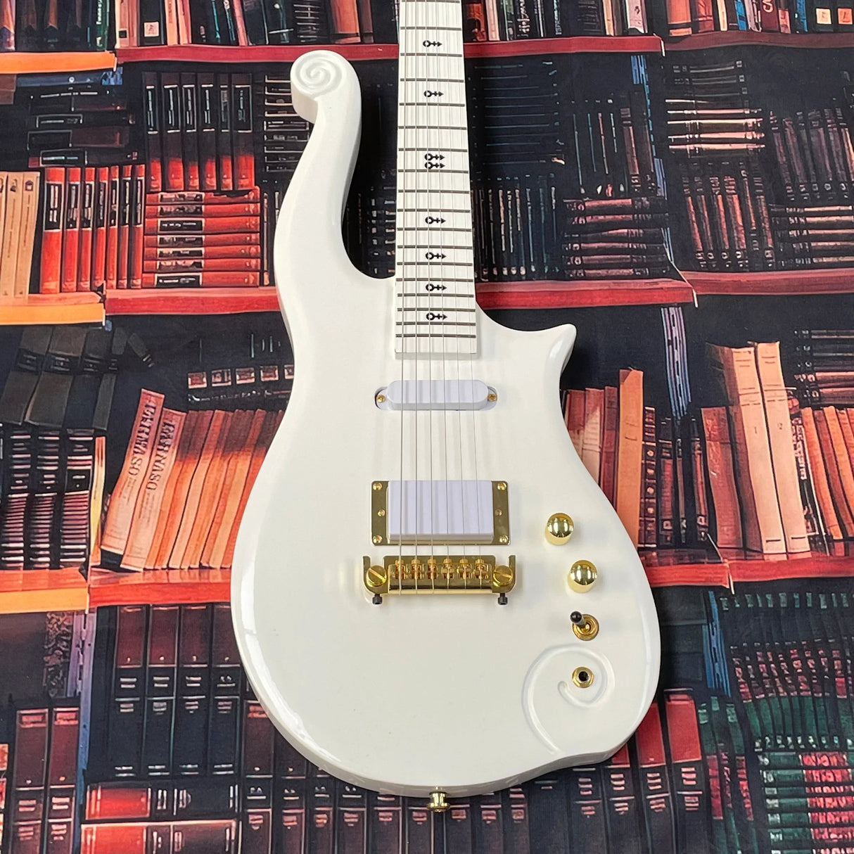 Free shipping, Prince white 6-string electric guitar, high gloss, order immediately, classic guitars，guitarra