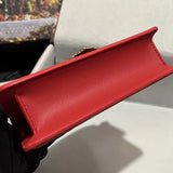 Ladies Shoulder Bag With Metal Magnetic Buckle Fashion