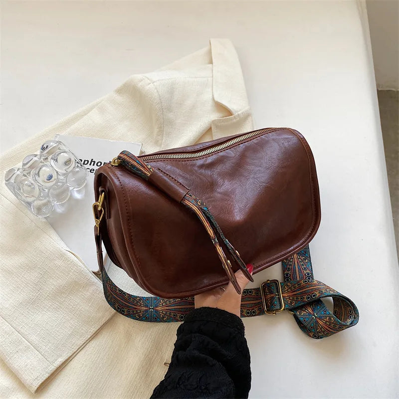 Vintage Saddle Crossbody Bags for Women Fashion Trend