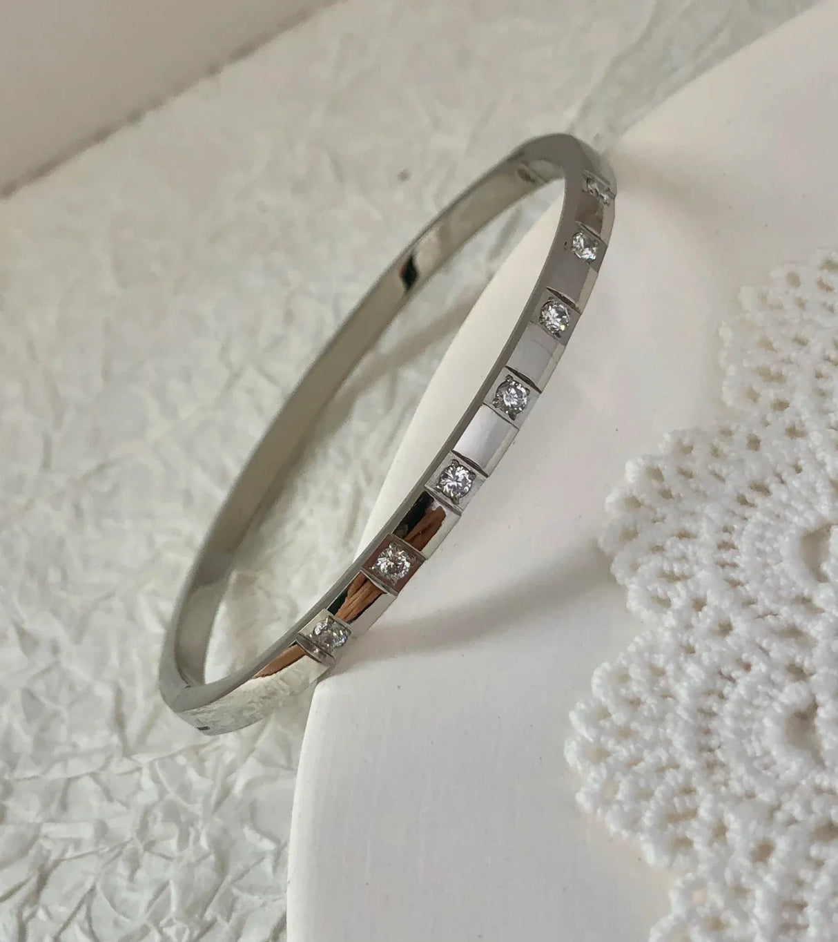New Design Zircon inlaid Bracelets & Bangles For