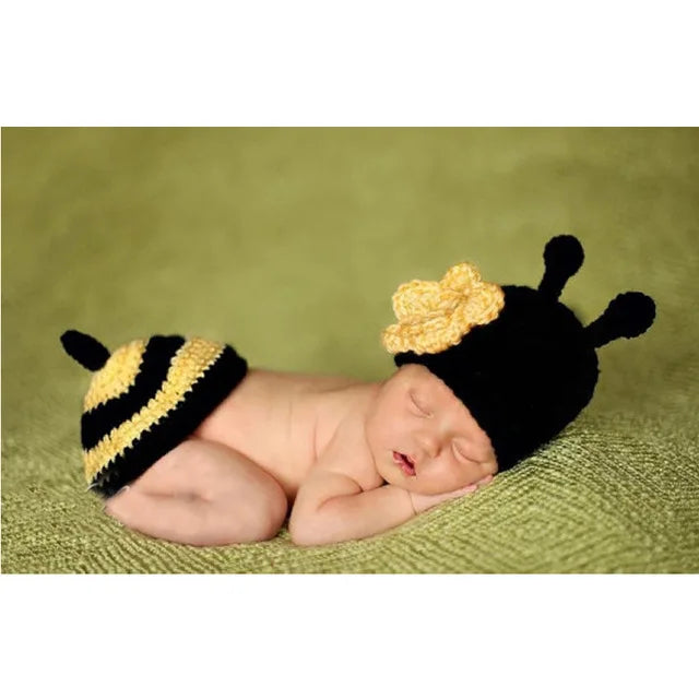 Newborn Photography Props Costume Hat Cape Set Crochet Knit Clothes Studio Photography Accessories Halloween Costumes