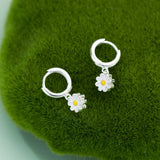 925 Sterling Silver Vintage Flower Little Daisy Earrings