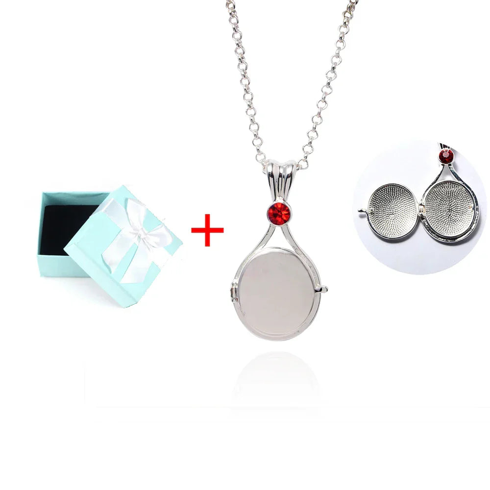 Fashionable H2O Mermaid Openable and Closable Pendant Necklace