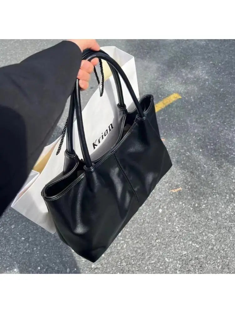 Simple White Shoulder Bag 2023 Women's PU Leather