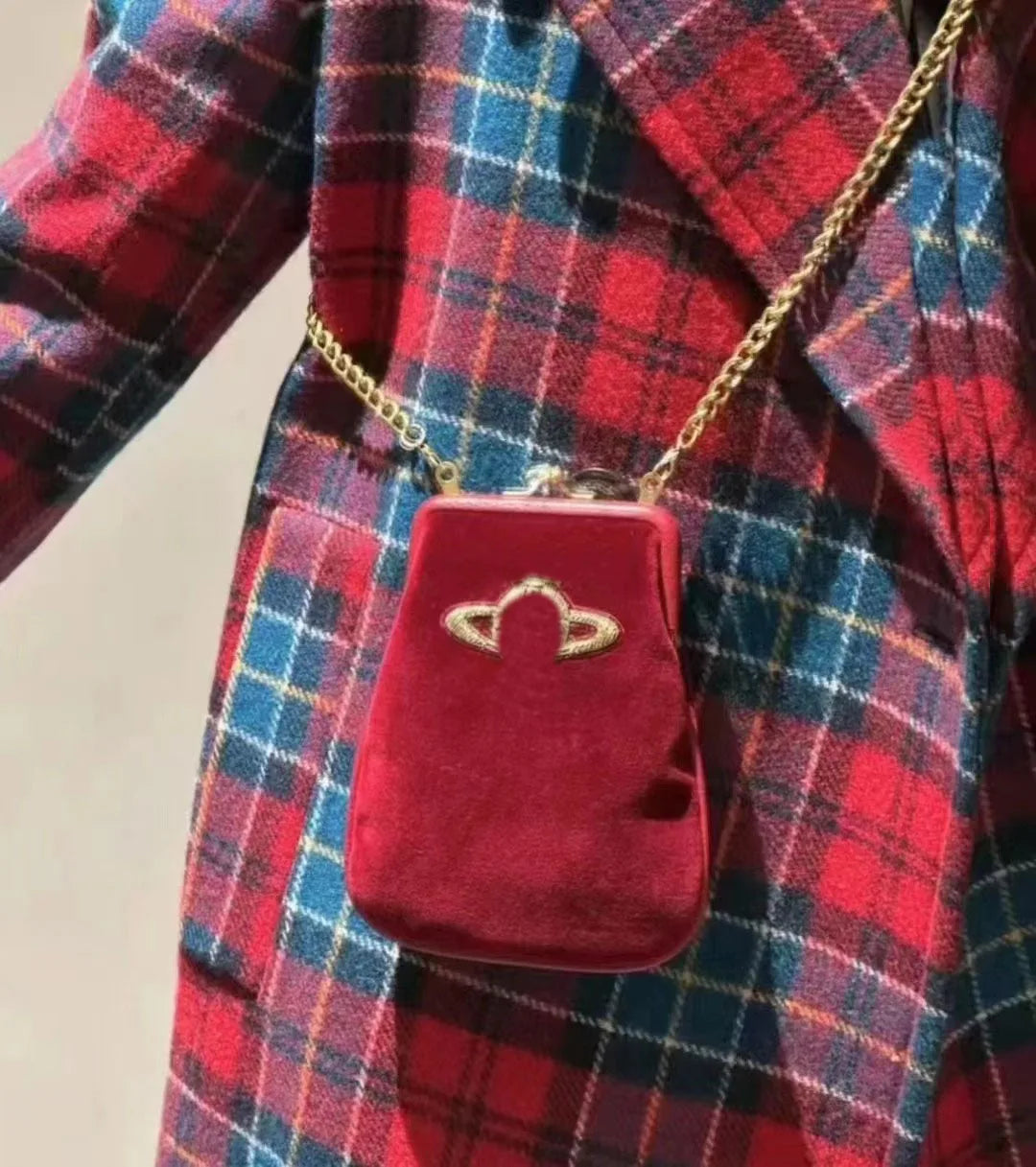 The new lady bags can be customized color