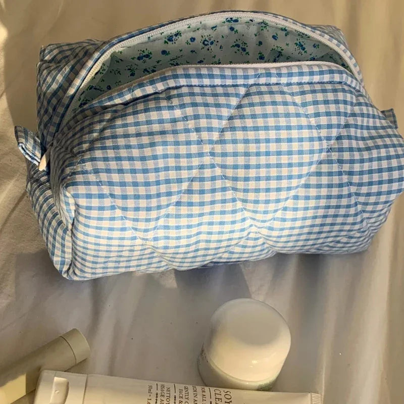 1PCS Puffy Quilted Makeup Bag Large Capacity Travel