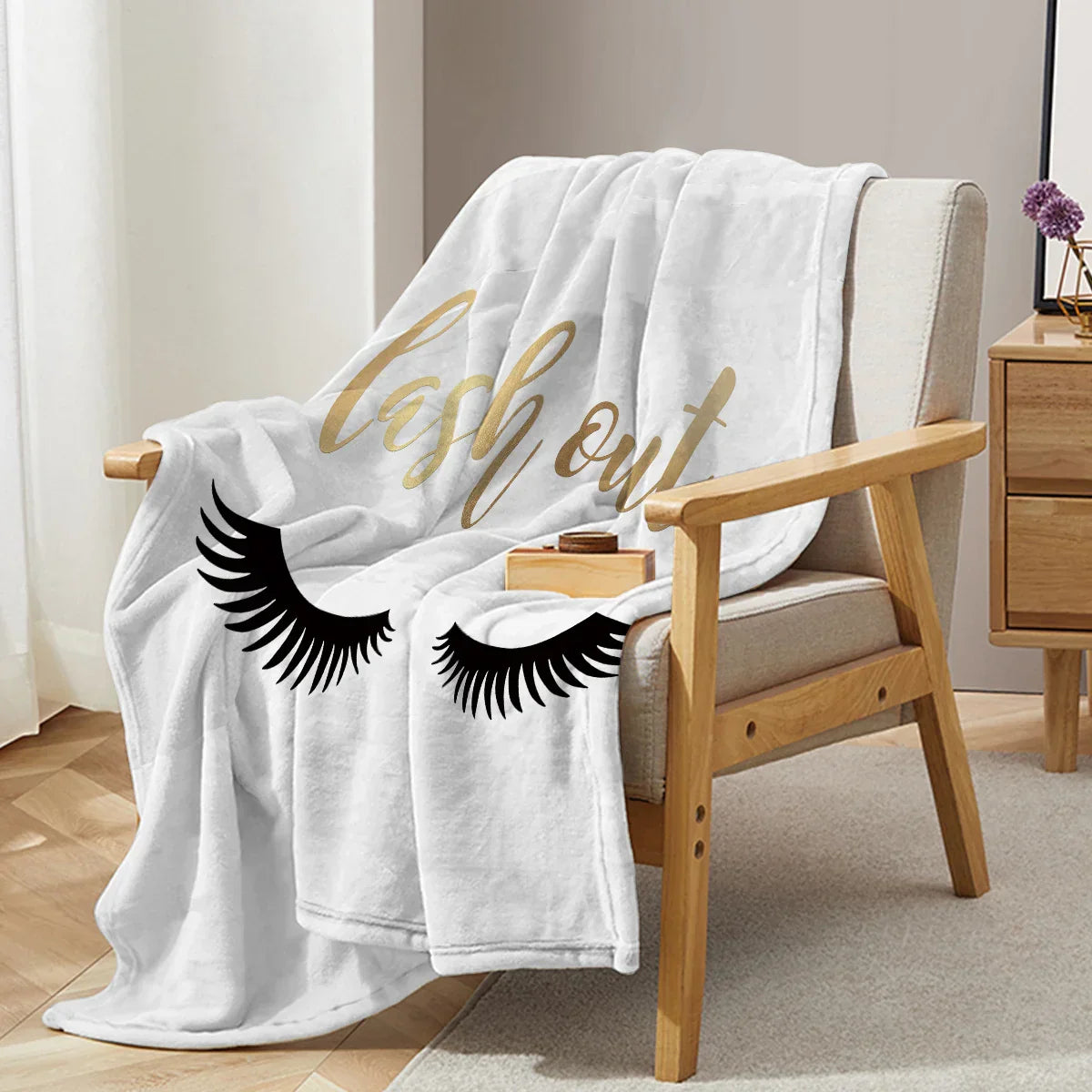 Long Eyelashes Printed Throw Blanket Plush Fluffy Flannel