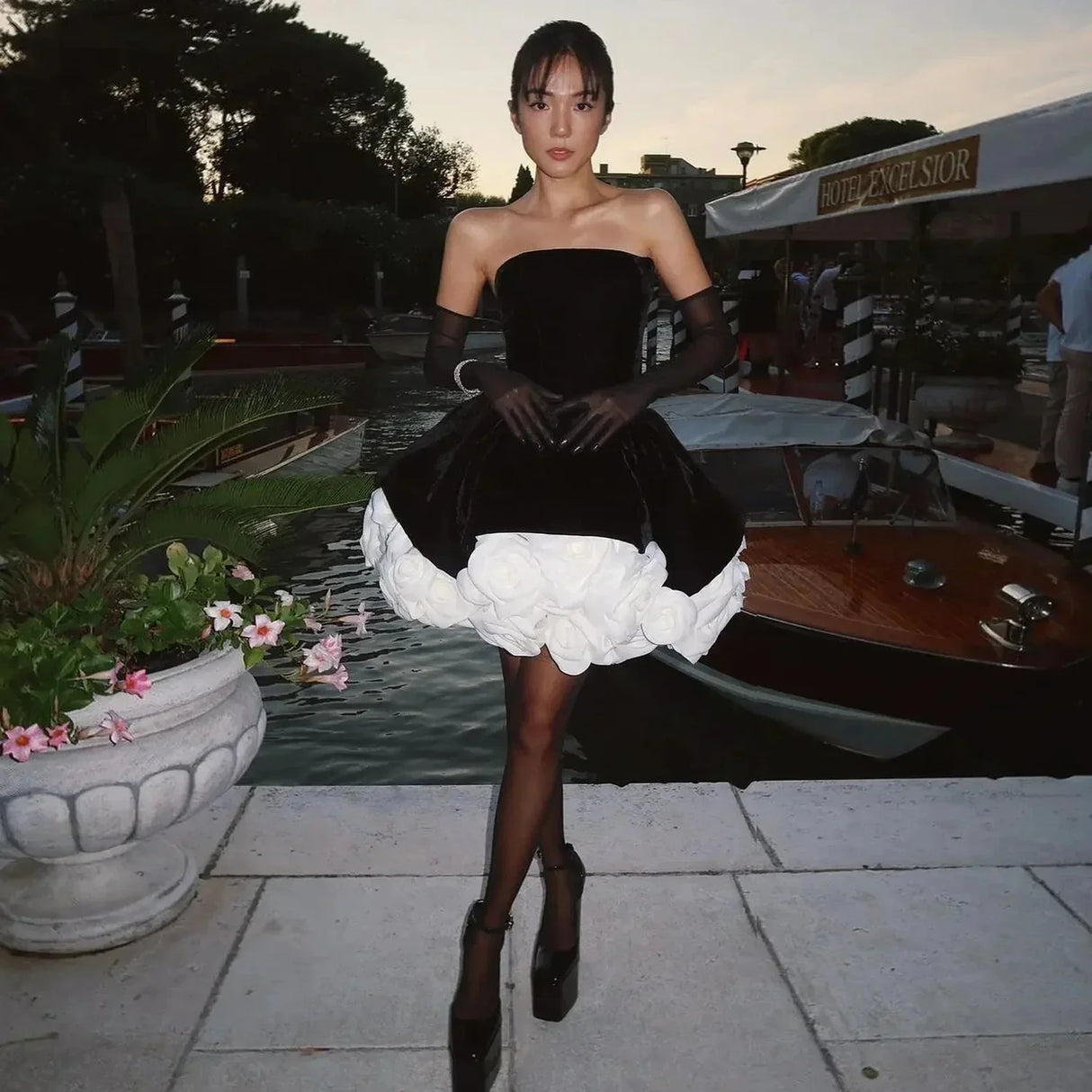 OIMG BlackWhite Ball Gown Short Mini Prom Dresses