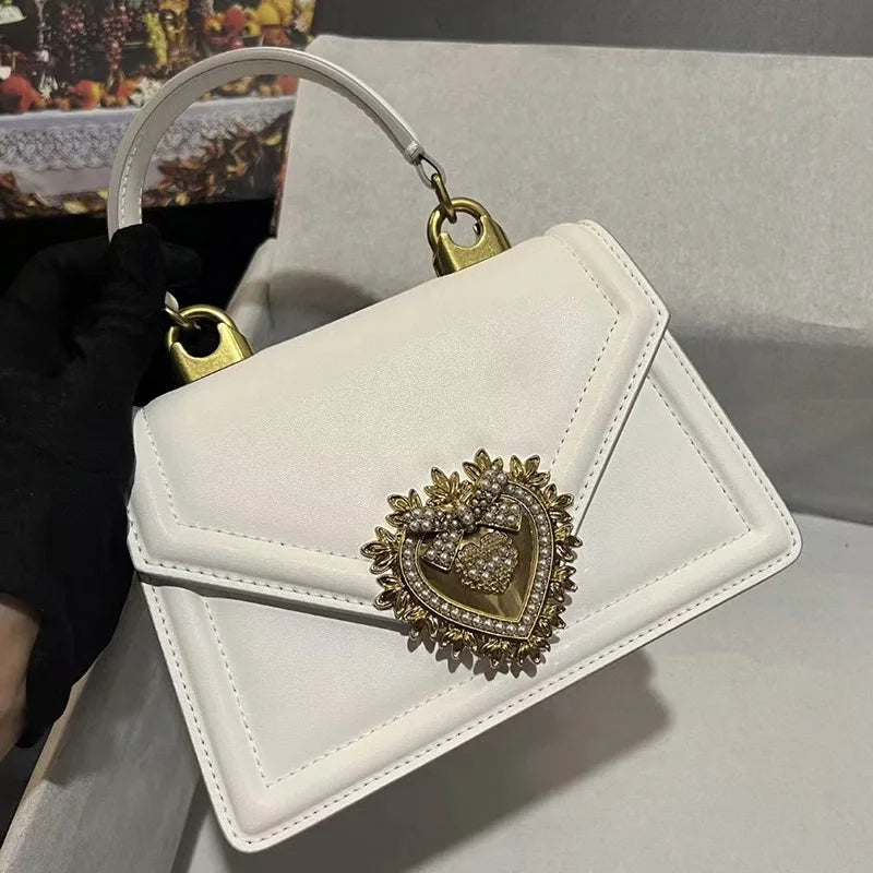 Ladies Shoulder Bag With Metal Magnetic Buckle Fashion