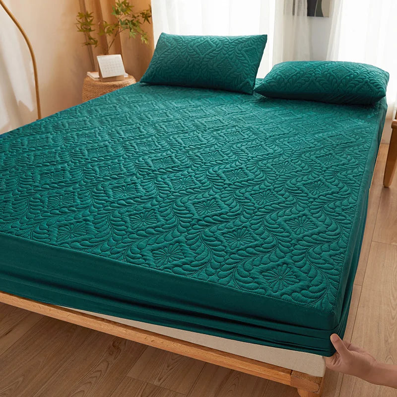 Quilted Waterproof Mattress Cover Embossed Bedding Mattress Protector