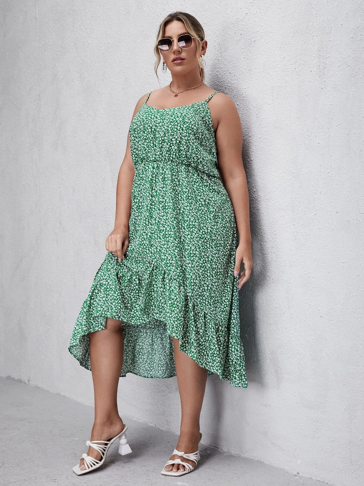 Plus Size Elegant Summer Sleeveless Ruffle Hem Party