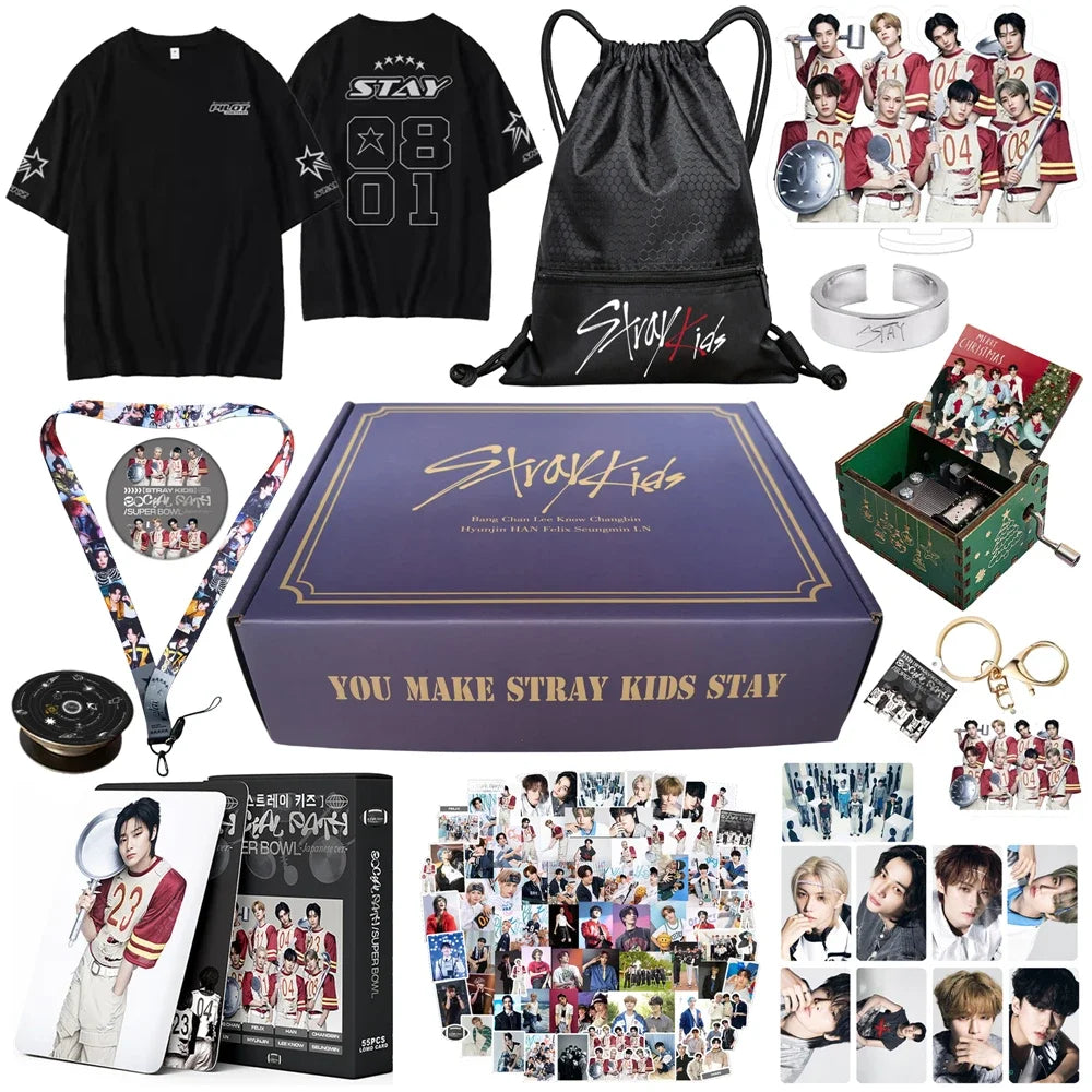 KPOP Stray Kids Album Gift Box Include Keychain