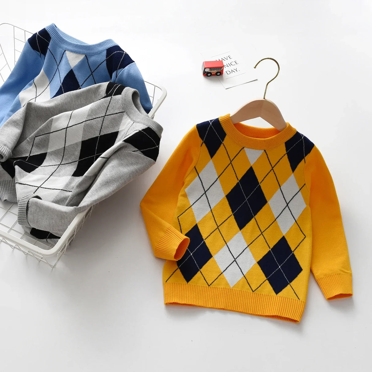 Autumn and winter boy warm sweater plaid lattice