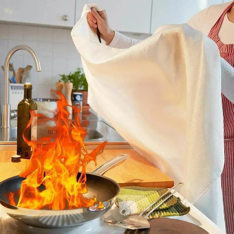 Fiberglass Fire Blanket 1.2X1.2M/2.2X2.2M Fire Flame Retardant Emergency