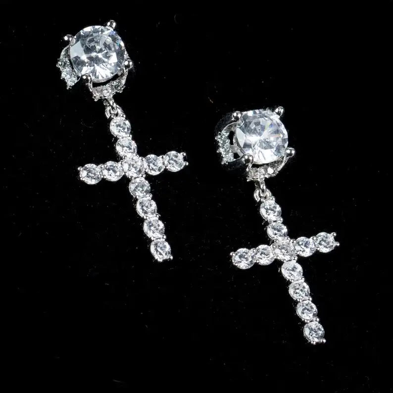 2022 New Simple Zircon Stud Earrings Single Trend