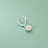 925 Sterling Silver Vintage Flower Little Daisy Earrings