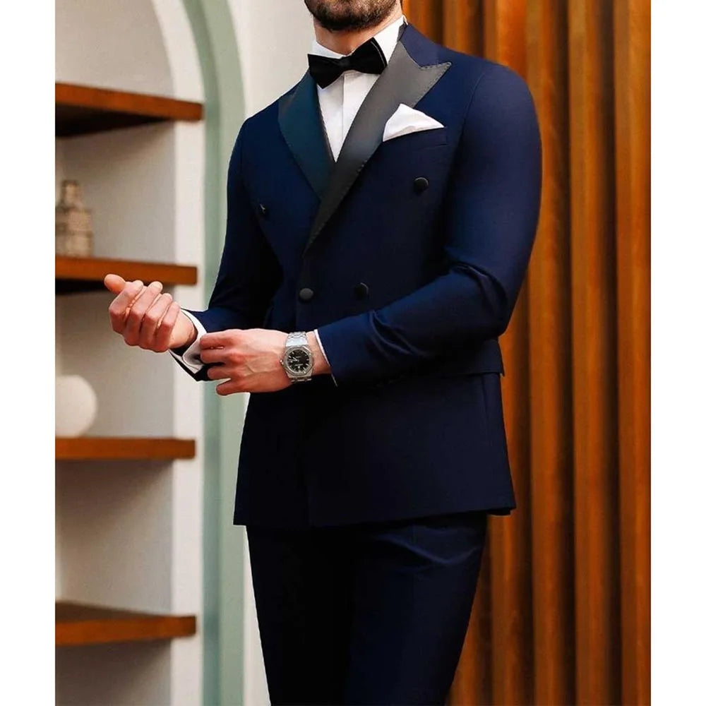 Fashion Peak Lapel Double Breasted Suits for Men
