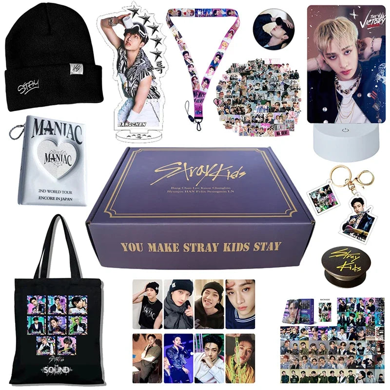 KPOP Stray Kids Album Gift Box Include Keychain