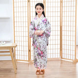 Cute girl Japanese ethnic style kimono and dance