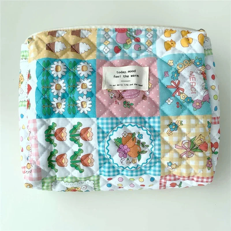 1PCS Puffy Quilted Makeup Bag Large Capacity Travel