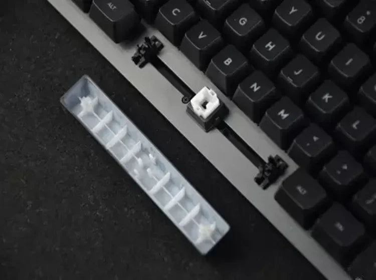 Single replacement keycaps or complete104 keycaps for Logitech