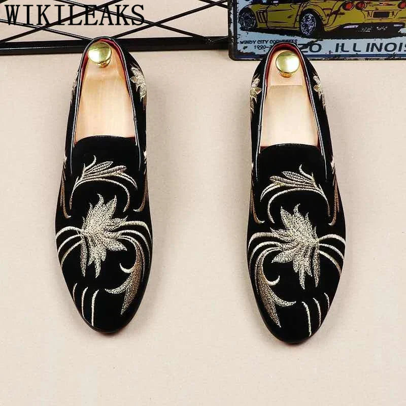 fashion loafers men shoes Embroider formal shoes men