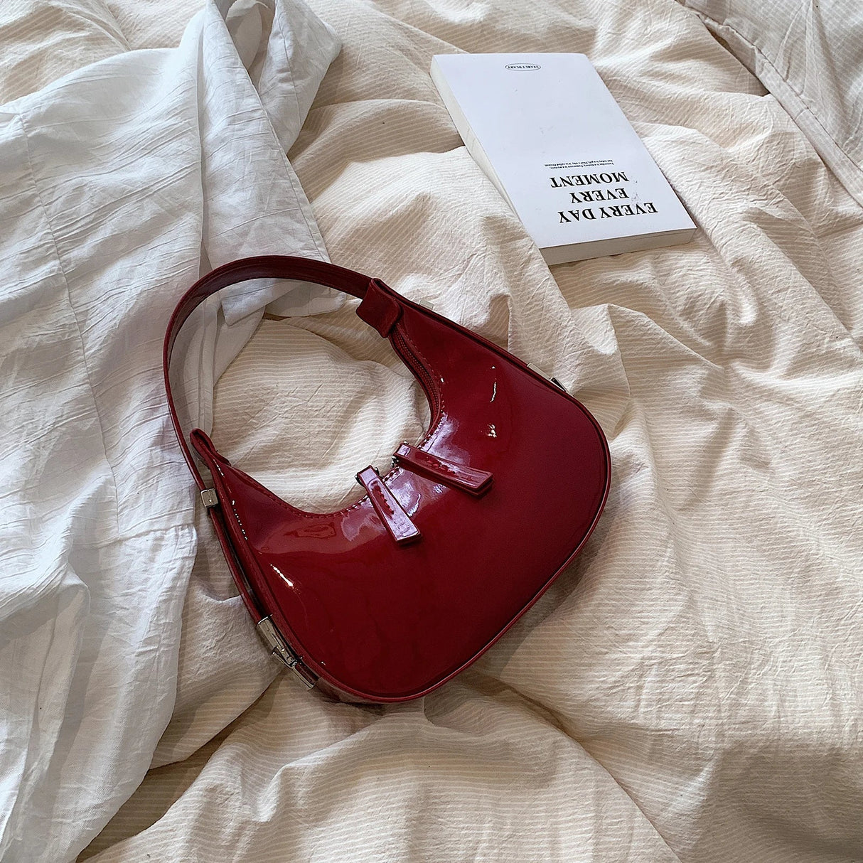 Half Moon Bag Vintage PU Leather Small Handbag Luxury Brands Women Shoulder Bags Retro Red Ladies Armpit Purses Girls Mini Totes