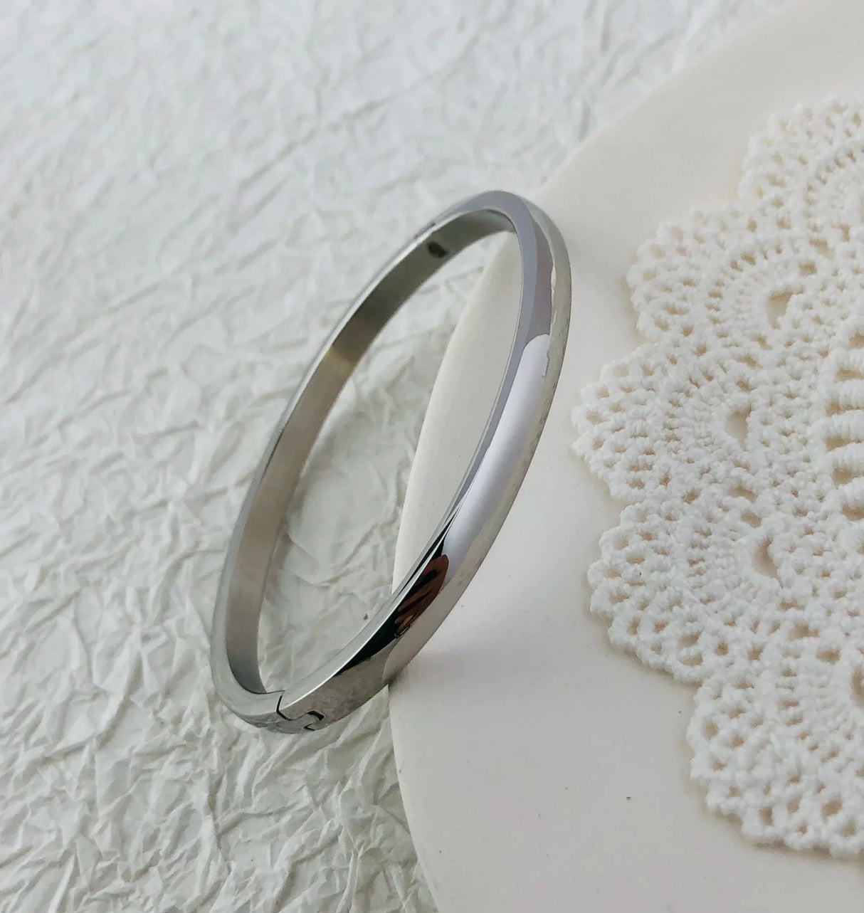 New Design Zircon inlaid Bracelets & Bangles For