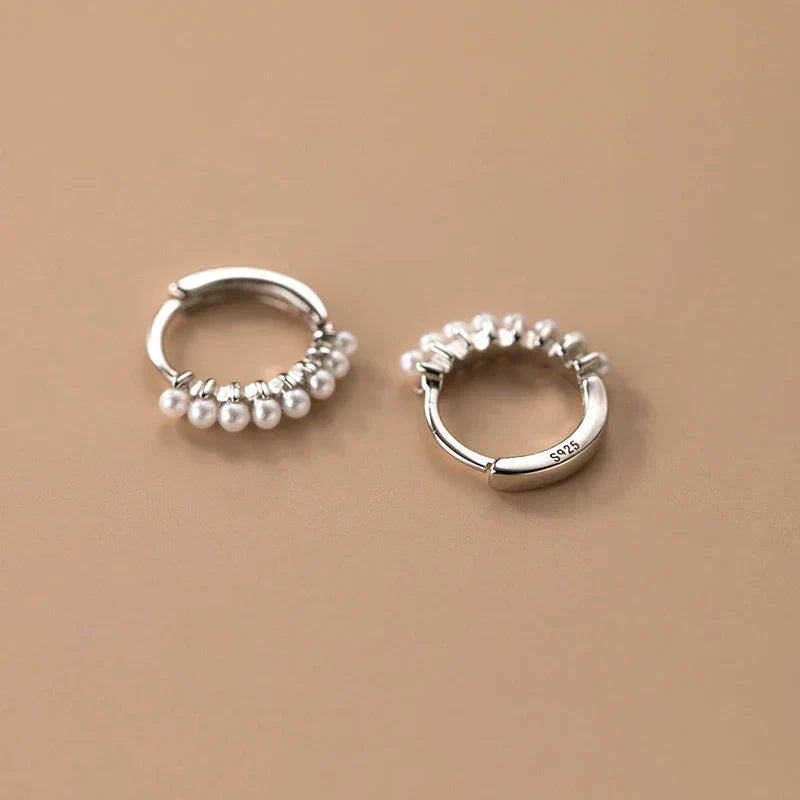 WANTME 925 Sterling Silver Vintage Simple Pearl Huggies