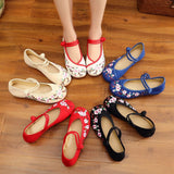 Veowalk Peach Flower Embroidered Women Canvas Ballet Flats Vintage Comfortable Chinese Style Ladies Casual Fabric Flat Shoes